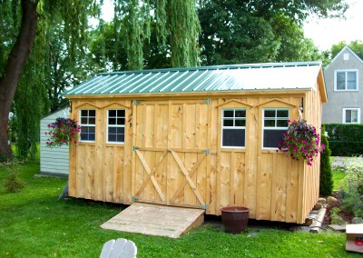 Amish shed With Centred Double Doors